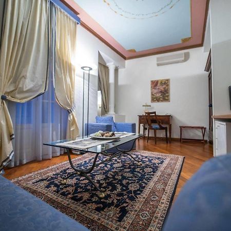 Palazzo Finati Panzió Alba Kültér fotó