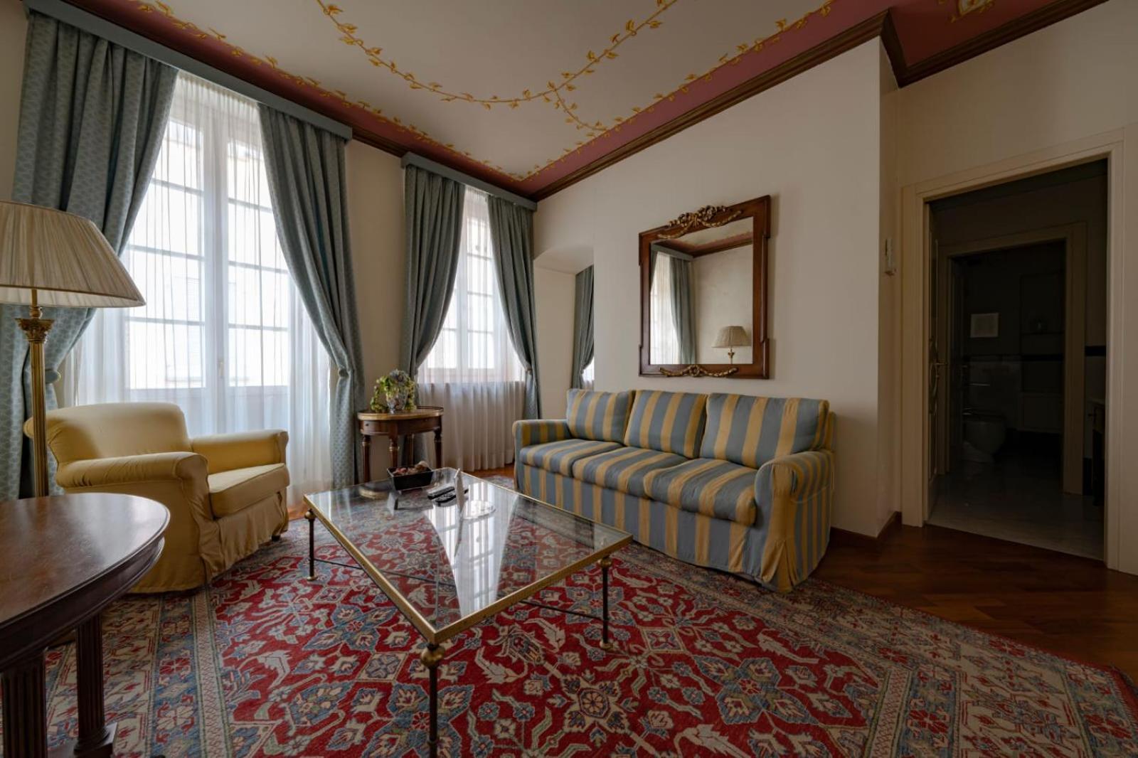 Palazzo Finati Panzió Alba Kültér fotó