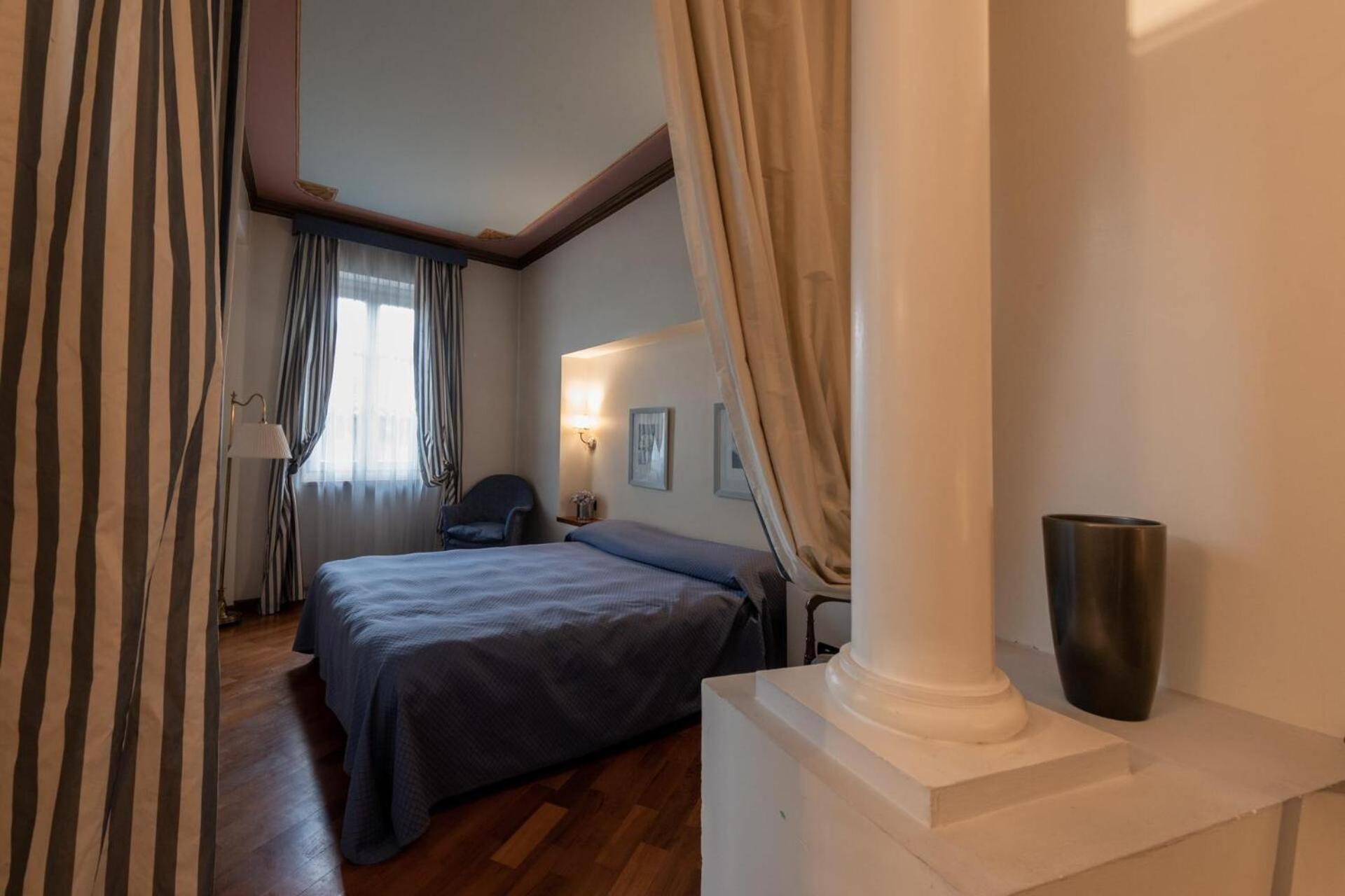 Palazzo Finati Panzió Alba Kültér fotó