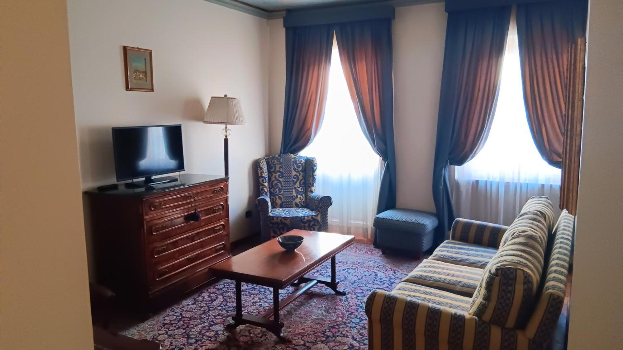 Palazzo Finati Panzió Alba Kültér fotó